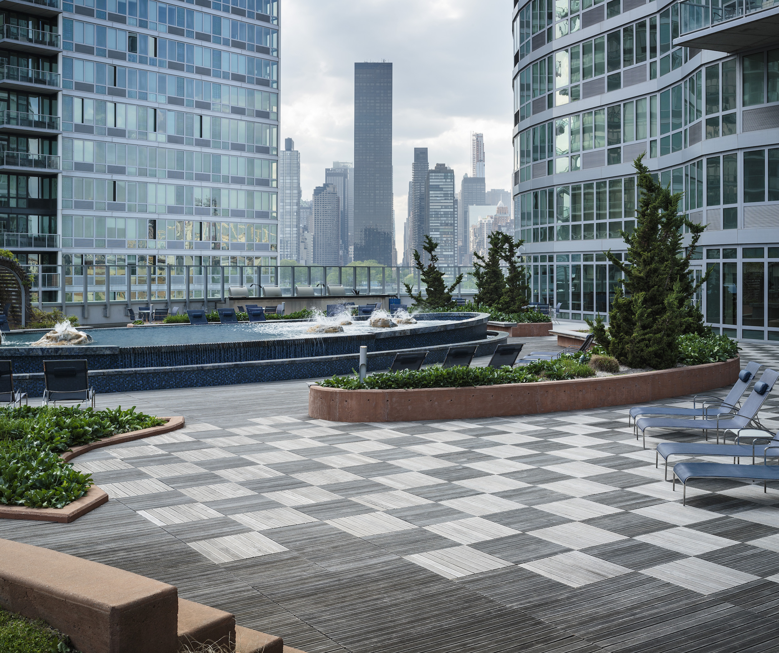 Rooftop Decks, Outdoor Plazas & Accessories